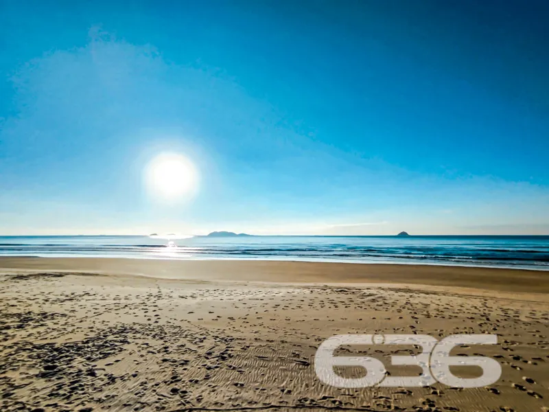 Oportunidade Exclusiva à Beira-Mar em São Francisc