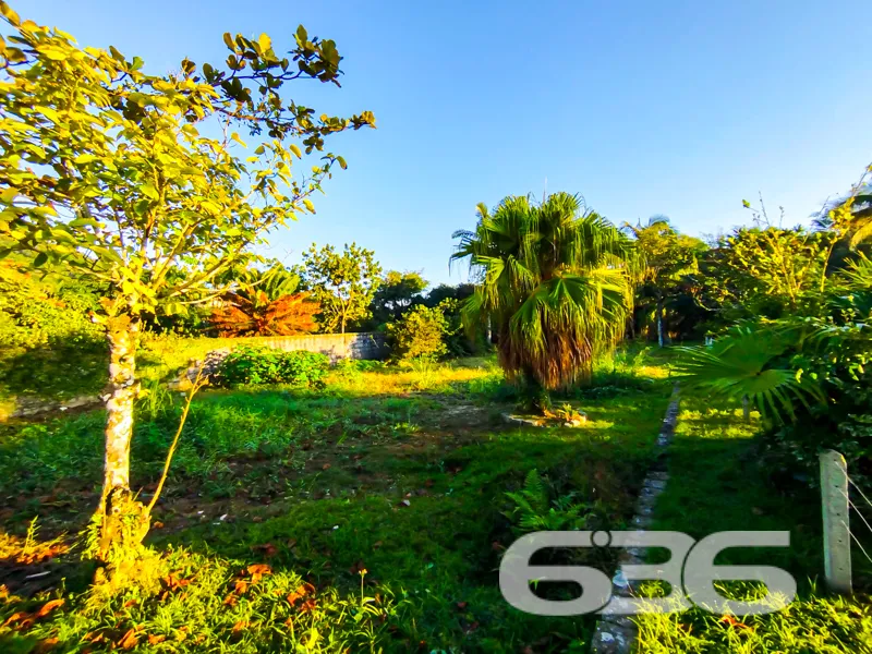 Terreno à venda em Ubatuba, São Francisco do Sul/S