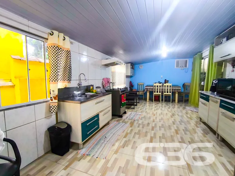 Residência Térrea com 3 Moradas Individualizadas à