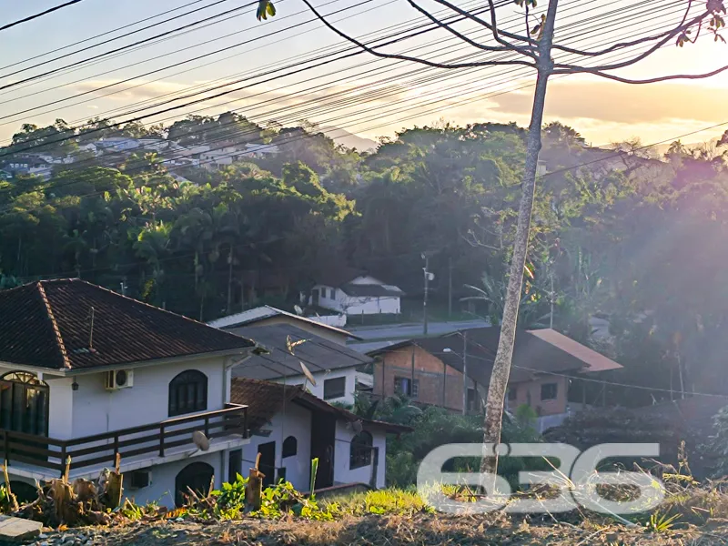Terreno Imperdível em Joinville - Oportunidade Úni