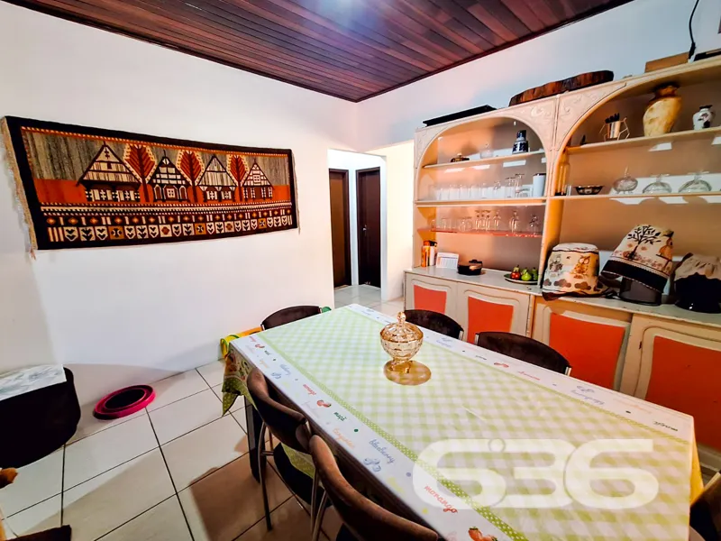 Anúncio Imperdível: Residência Ampla e Aconchegant