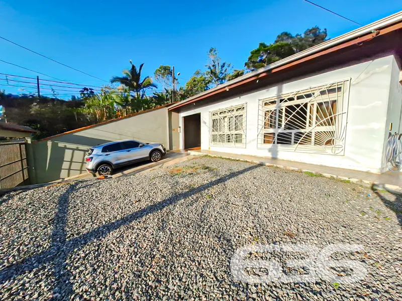 Anúncio Imperdível: Residência Ampla e Aconchegant