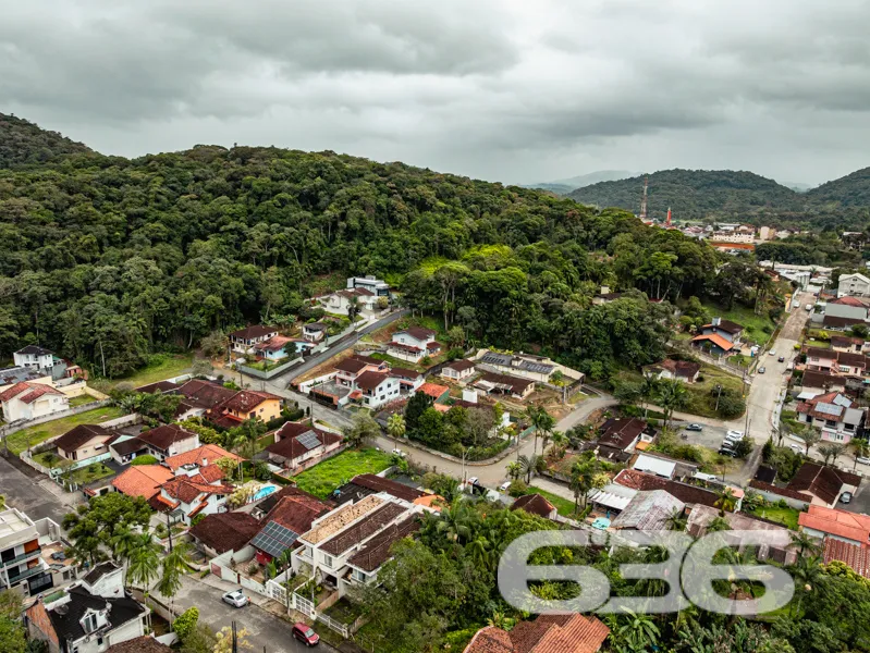 Descubra o Sobrado dos Seus Sonhos no Bairro Glóri