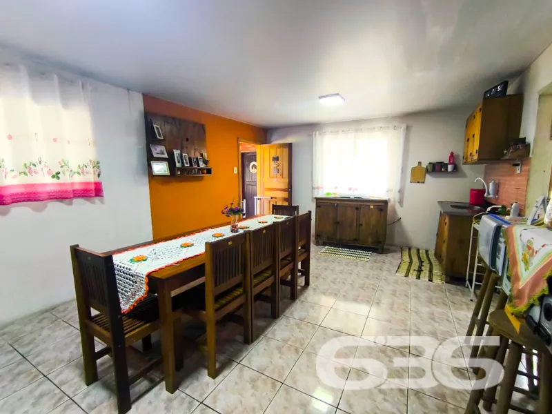 Venda de Casa Térrea com Excelente Localização em