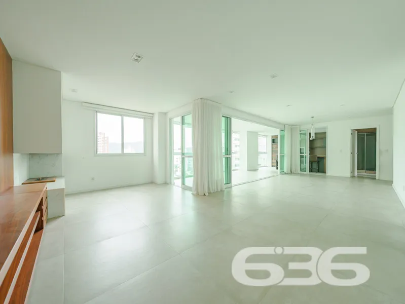 Apartamento Exclusivo à Venda no Coração de Joinvi