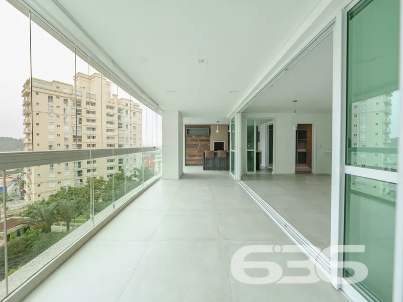 Apartamento Exclusivo à Venda no Coração de Joinvi