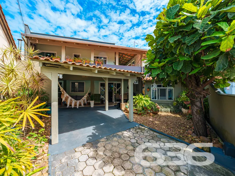 No coração de Balneário Barra do Sul, a poucos met