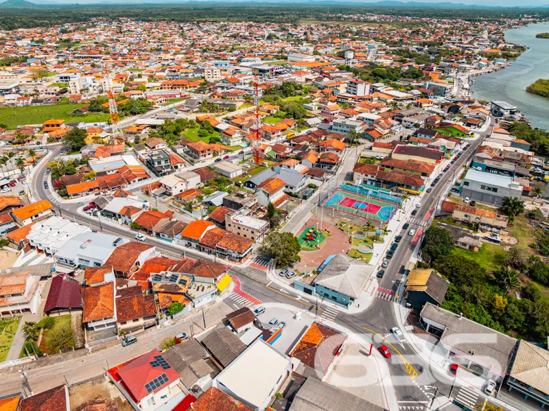 No coração de Balneário Barra do Sul, a poucos met