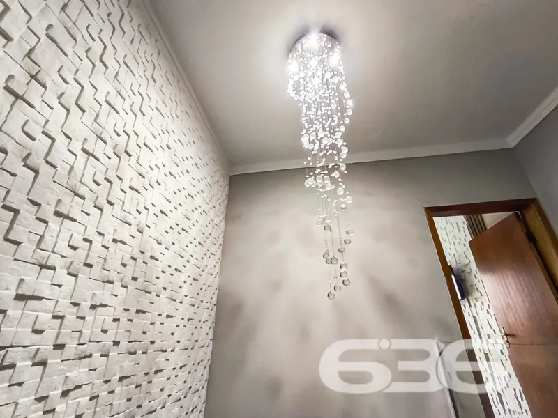 Descubra o Sobrado dos Seus Sonhos em Jarivatuba,