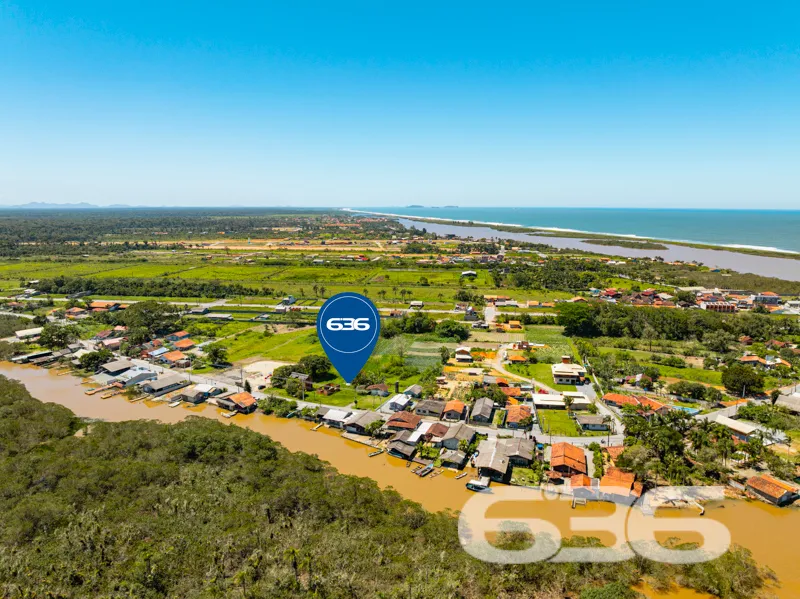 Oportunidade ImperdĂvel em Araquari - SC! Terreno