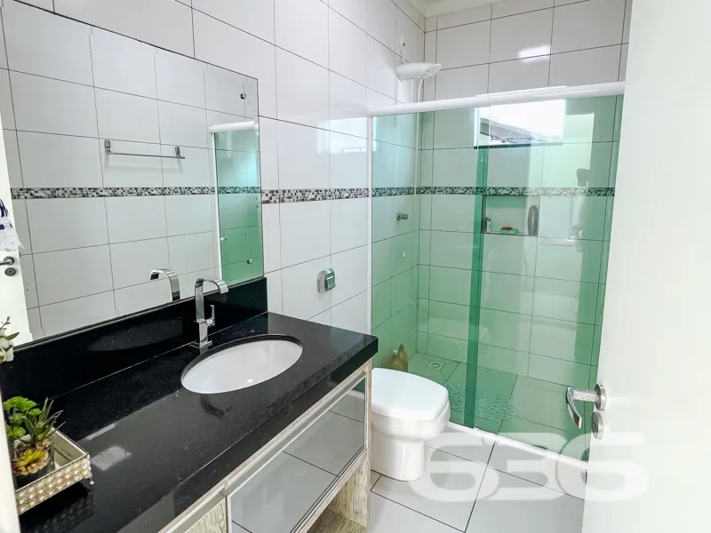 Descubra o Sobrado dos Seus Sonhos no Coração de A