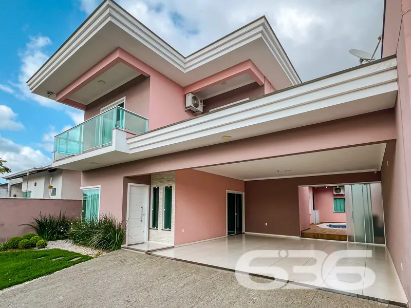 Descubra o Sobrado dos Seus Sonhos no Coração de A