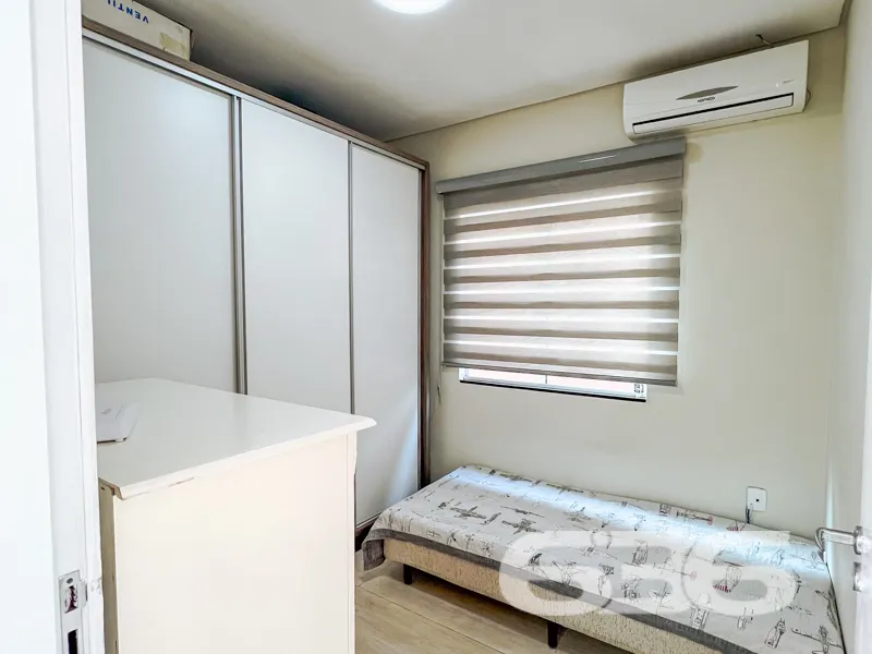 Descubra o Sobrado dos Seus Sonhos no Coração de A