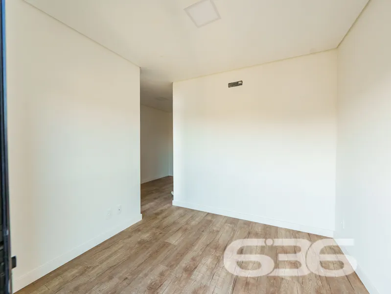 Oportunidade IncrĂvel em Joinville, SC: Sobrado Mo