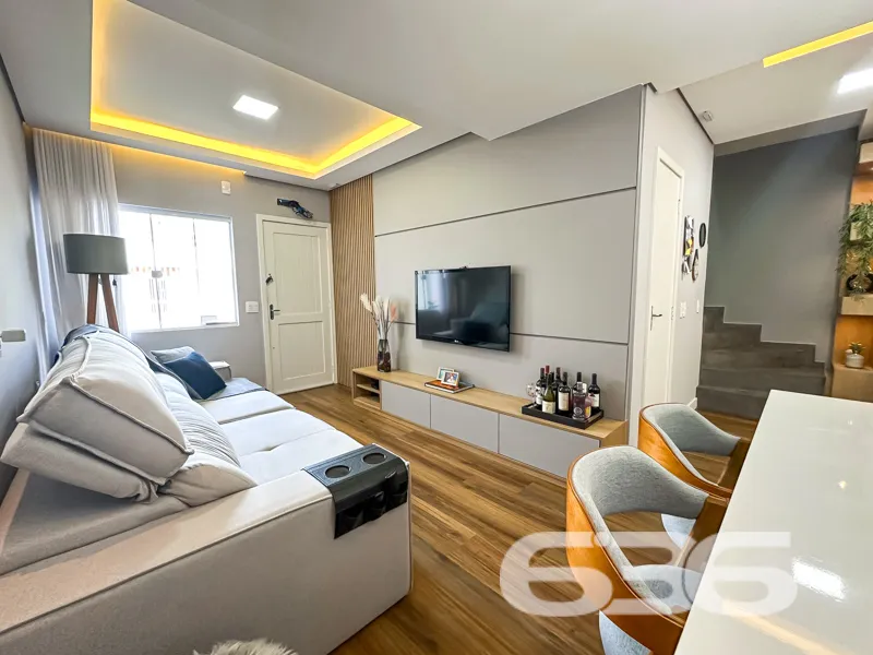 Encante-se com Seu Novo Lar: Sobrado Geminado em J