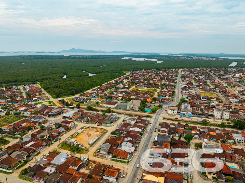 Descubra a Oportunidade Ideal: Terreno à Venda no 