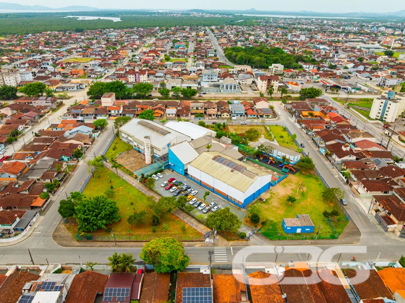 Descubra a Oportunidade Ideal: Terreno à Venda no 