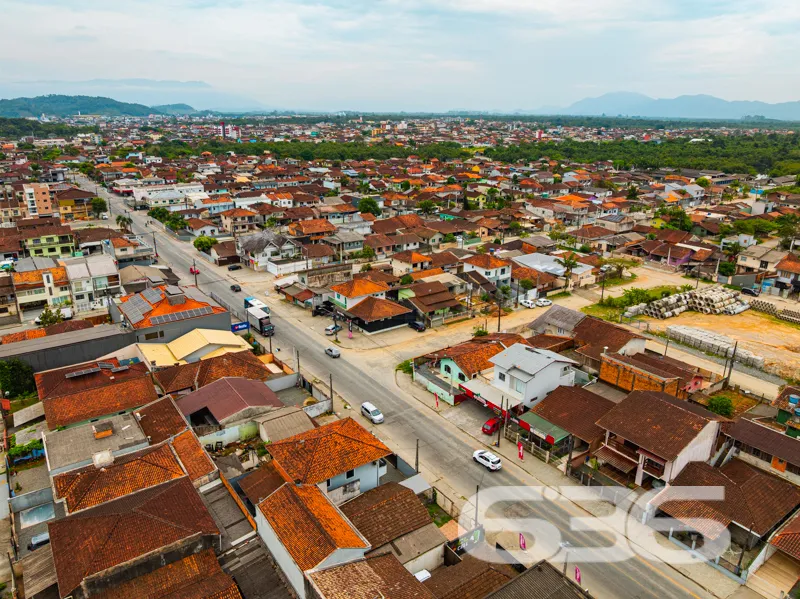 Descubra a Oportunidade Ideal: Terreno à Venda no 