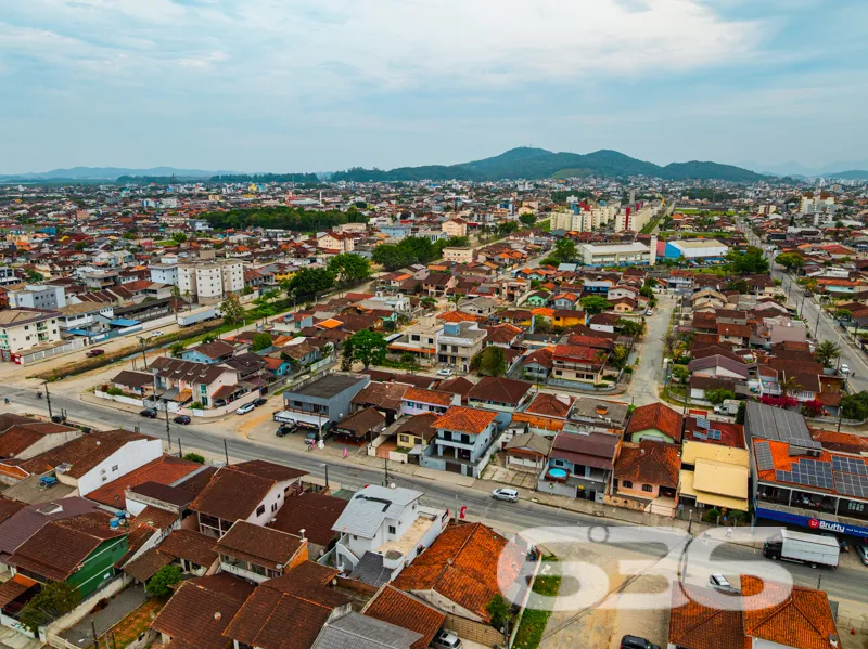 Descubra a Oportunidade Ideal: Terreno à Venda no 