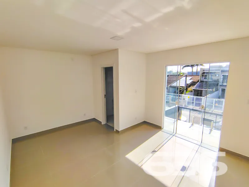 Oportunidade Imperdível em Joinville: Moderno Sobr