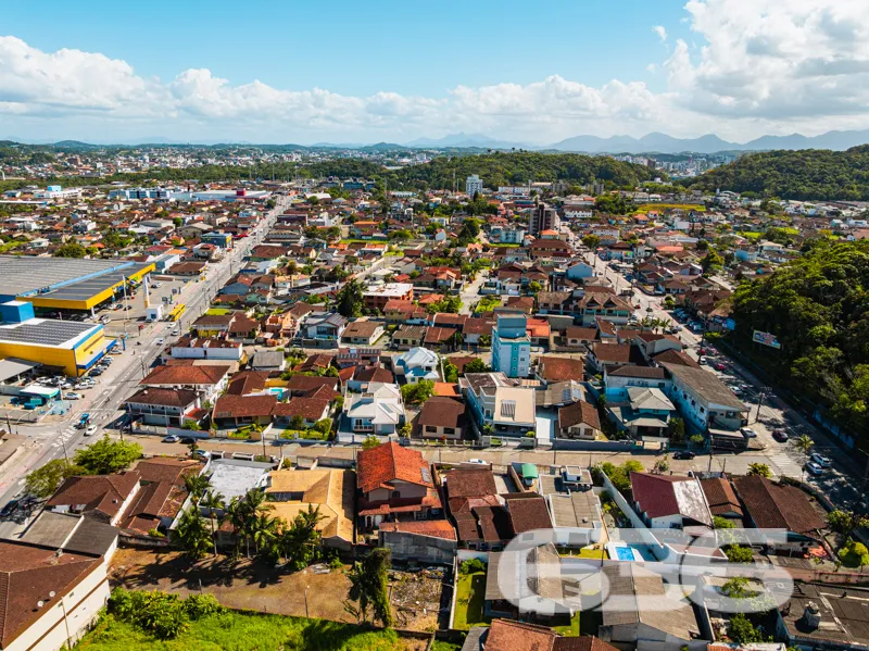 A sua busca pela casa perfeita acabou! Apresentamo