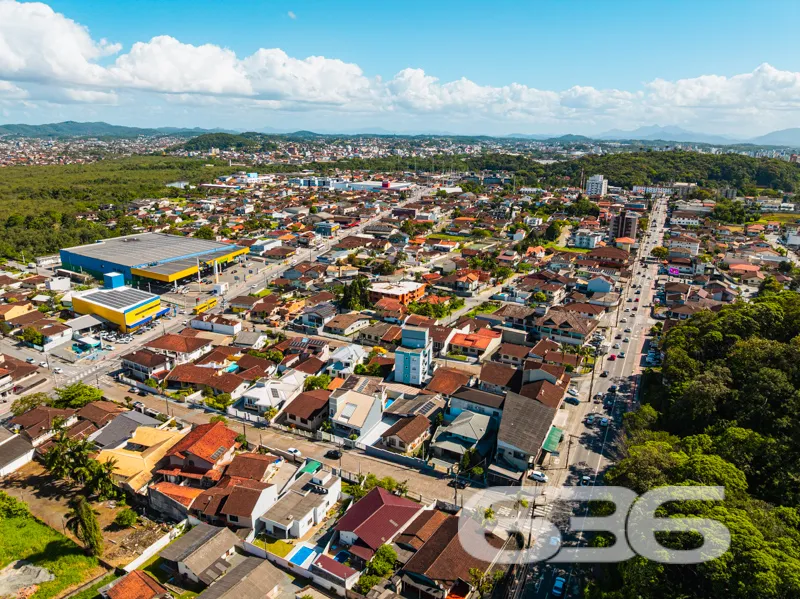 A sua busca pela casa perfeita acabou! Apresentamo