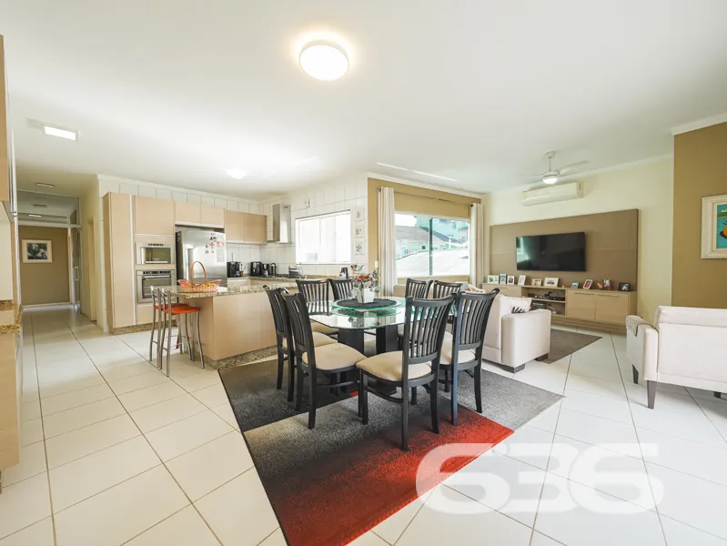 A sua busca pela casa perfeita acabou! Apresentamo