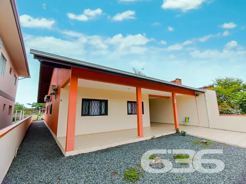 Oportunidade Única em São Francisco do Sul: Linda