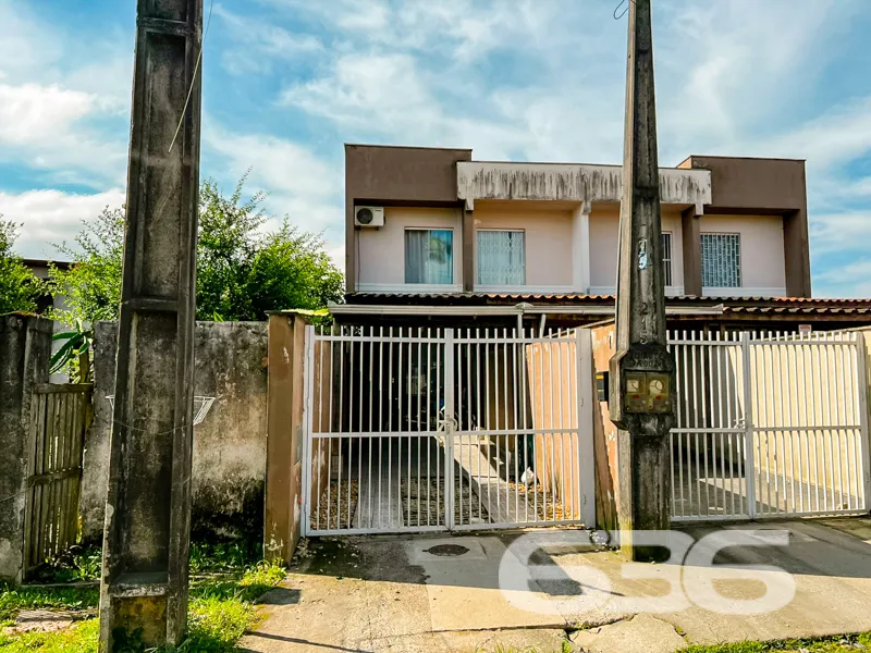 Sobrado à venda no bairro Guanabara, Joinville | e