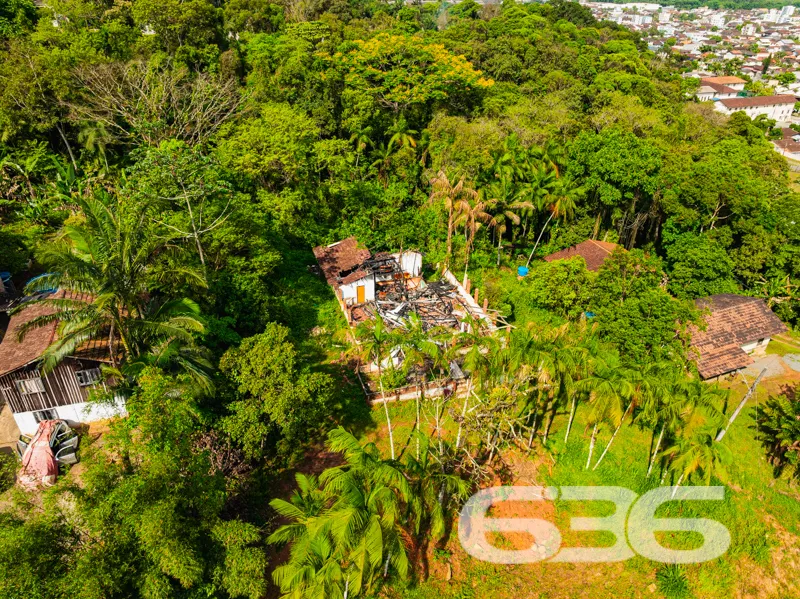Terreno à venda no Boa Vista, Joinville SC, em rua
