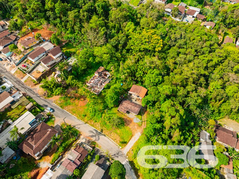 Terreno à venda no Boa Vista, Joinville SC, em rua