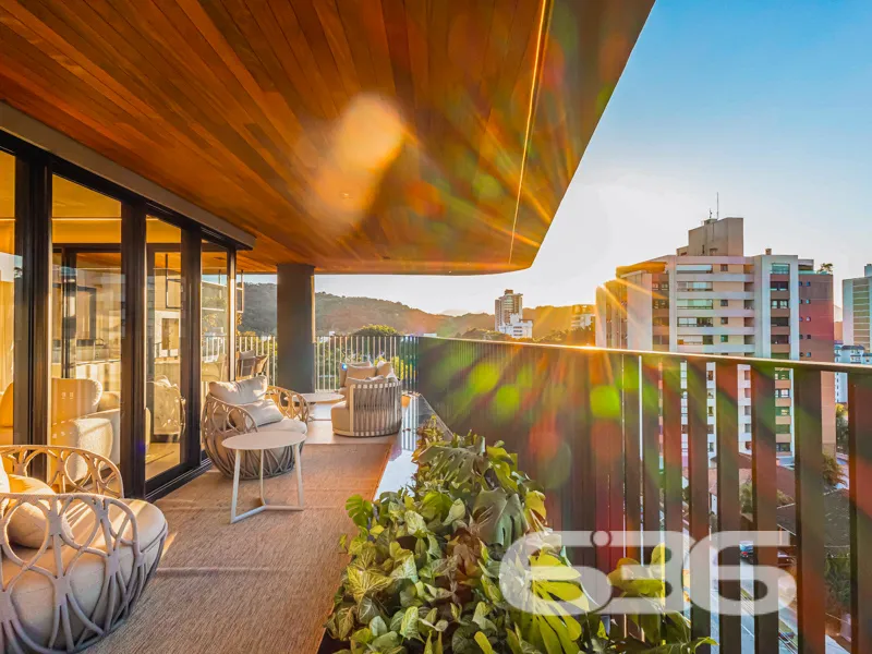 Apartamento à venda no bairro Atiradores, em Joinv