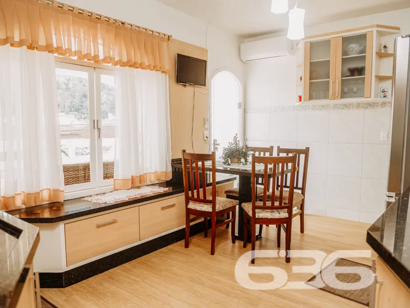 Sobrado Ă Venda no Bairro Nova BrasĂlia â Joinvill