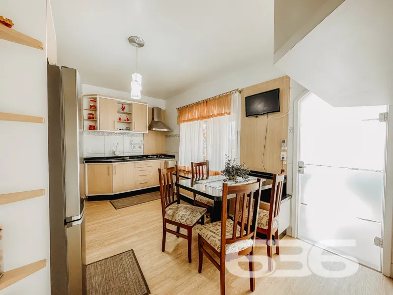 Sobrado Ă Venda no Bairro Nova BrasĂlia â Joinvill