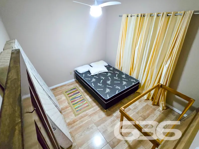 Sobrado à venda no Centro de Balneário Barra do Su