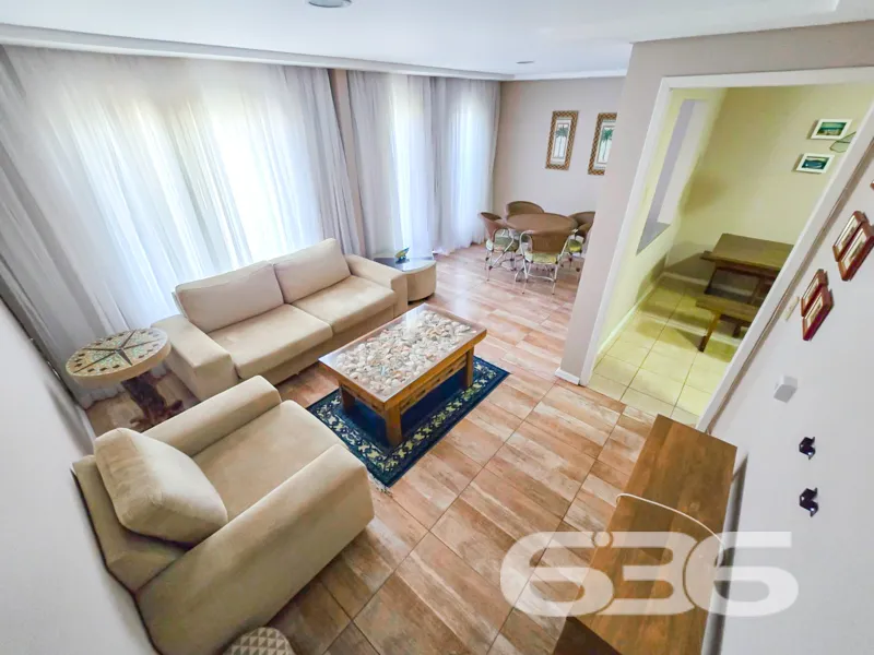 Sobrado à venda no Centro de Balneário Barra do Su