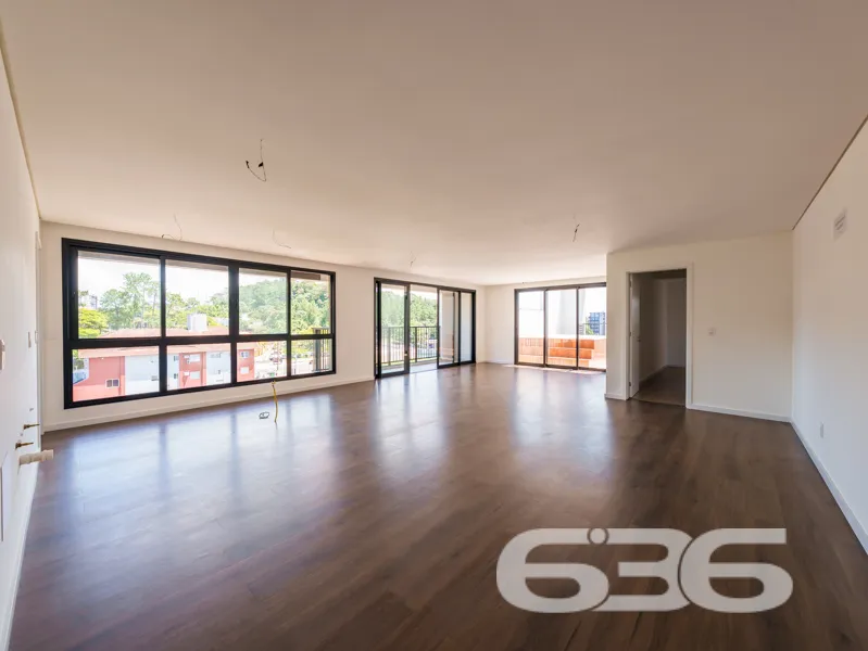 Cobertura plana à venda no bairro Anita Garibaldi,