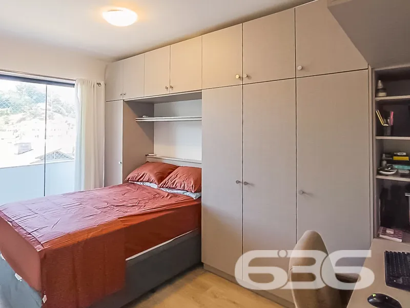 Apartamento à venda no bairro Anita Garibaldi em J