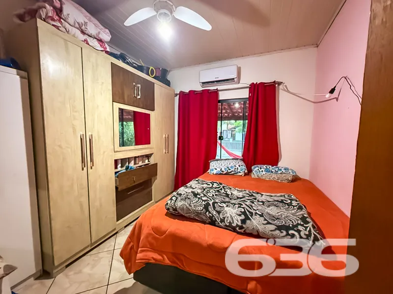 Casa à venda no Centro de Balneário Barra do Sul c