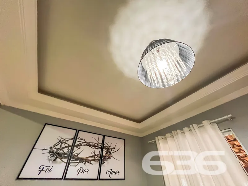 Residência tipo sobrado à venda no Espinheiros, Jo