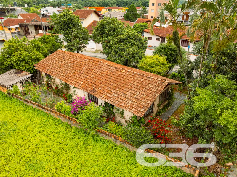 Terreno à venda no bairro São Marcos, Joinville, e