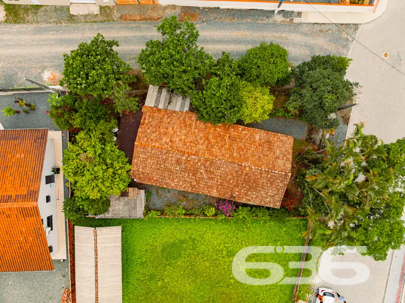 Terreno à venda no bairro São Marcos, Joinville, e