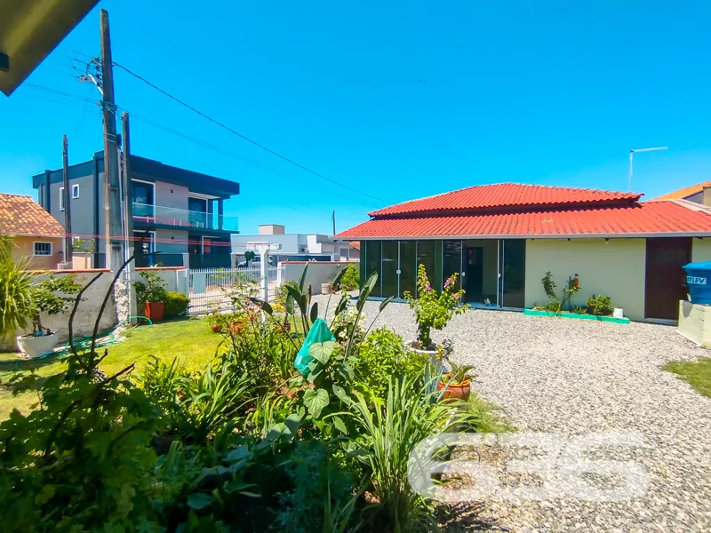 Residência à venda na Costeira, Balneário Barra do