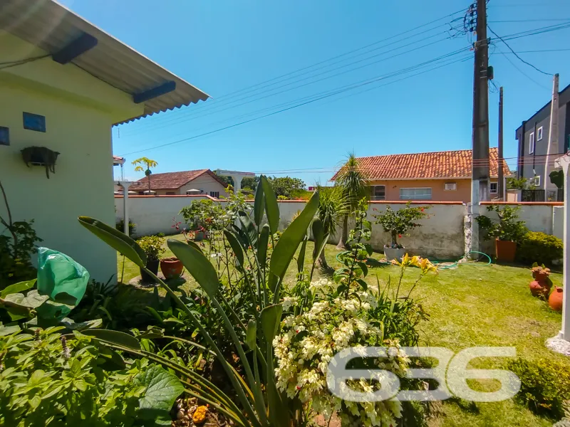 Residência à venda na Costeira, Balneário Barra do