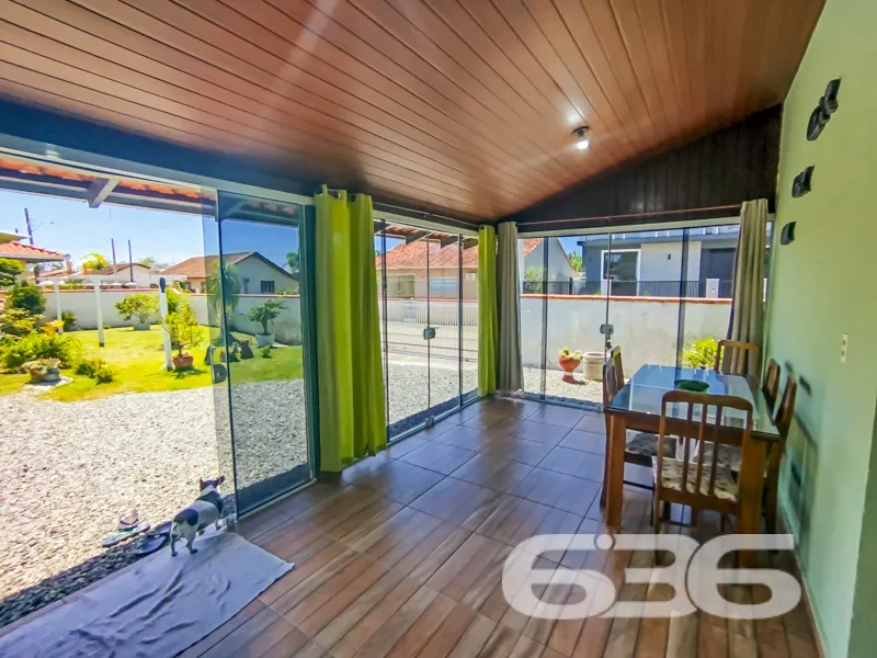 Residência à venda na Costeira, Balneário Barra do