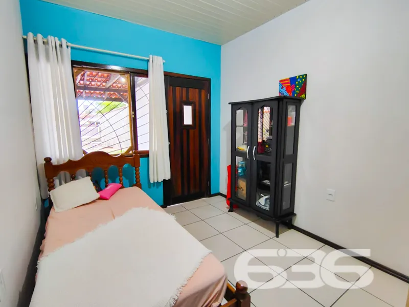 Casa à venda no bairro Guanabara em Joinville | 3 