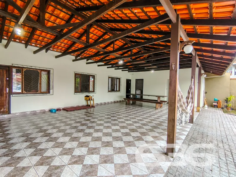 Casa à venda no bairro Guanabara em Joinville | 3 