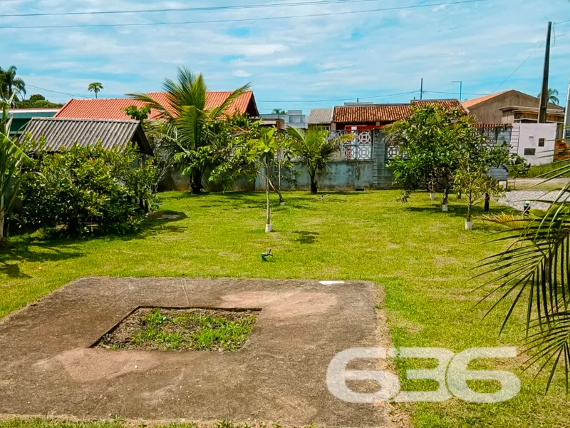 Casa à venda na praia do Ervino em São Francisco d