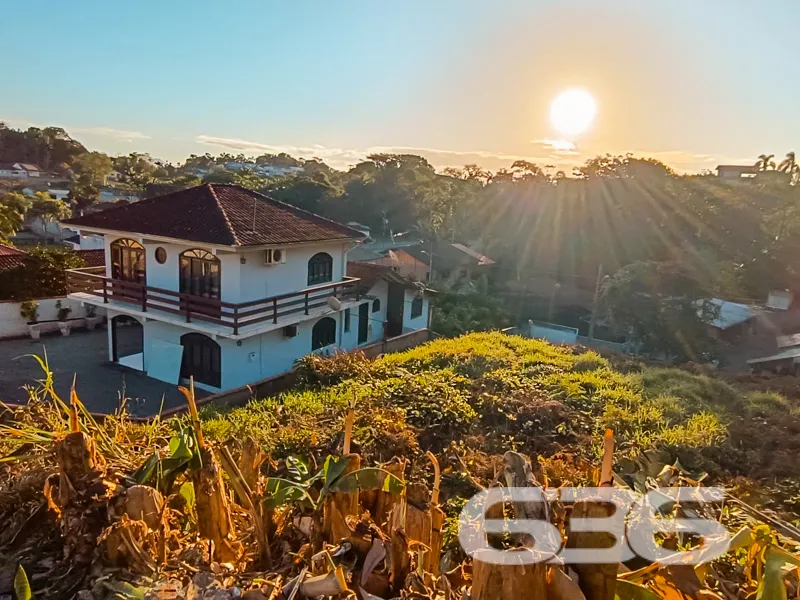 Terreno à venda no bairro Itaum em Joinville com m