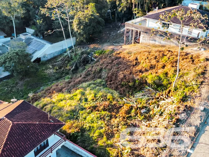 Terreno à venda no bairro Itaum em Joinville com m